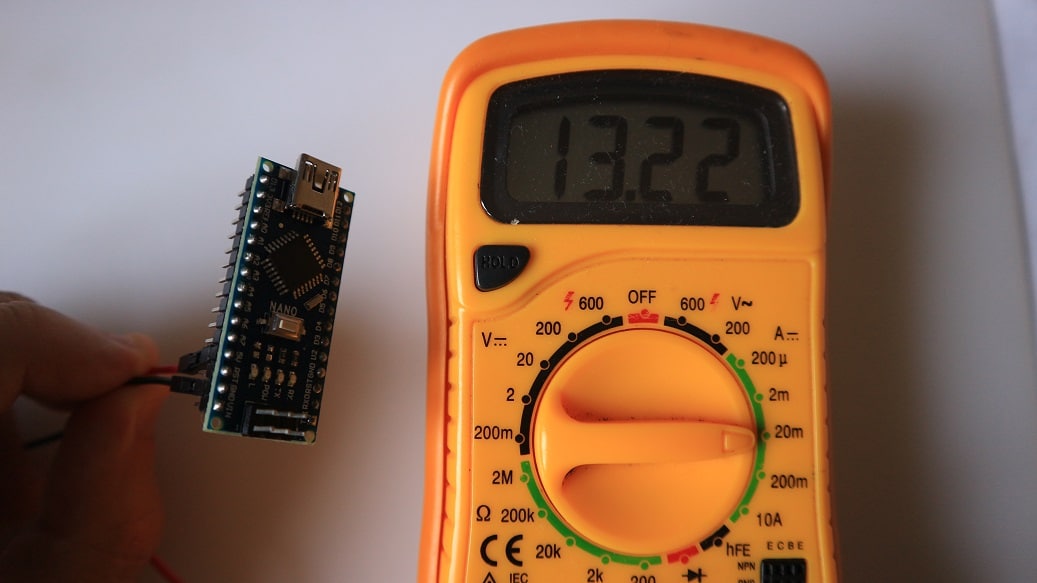 Arduino low power. Sin regulador y sin led.